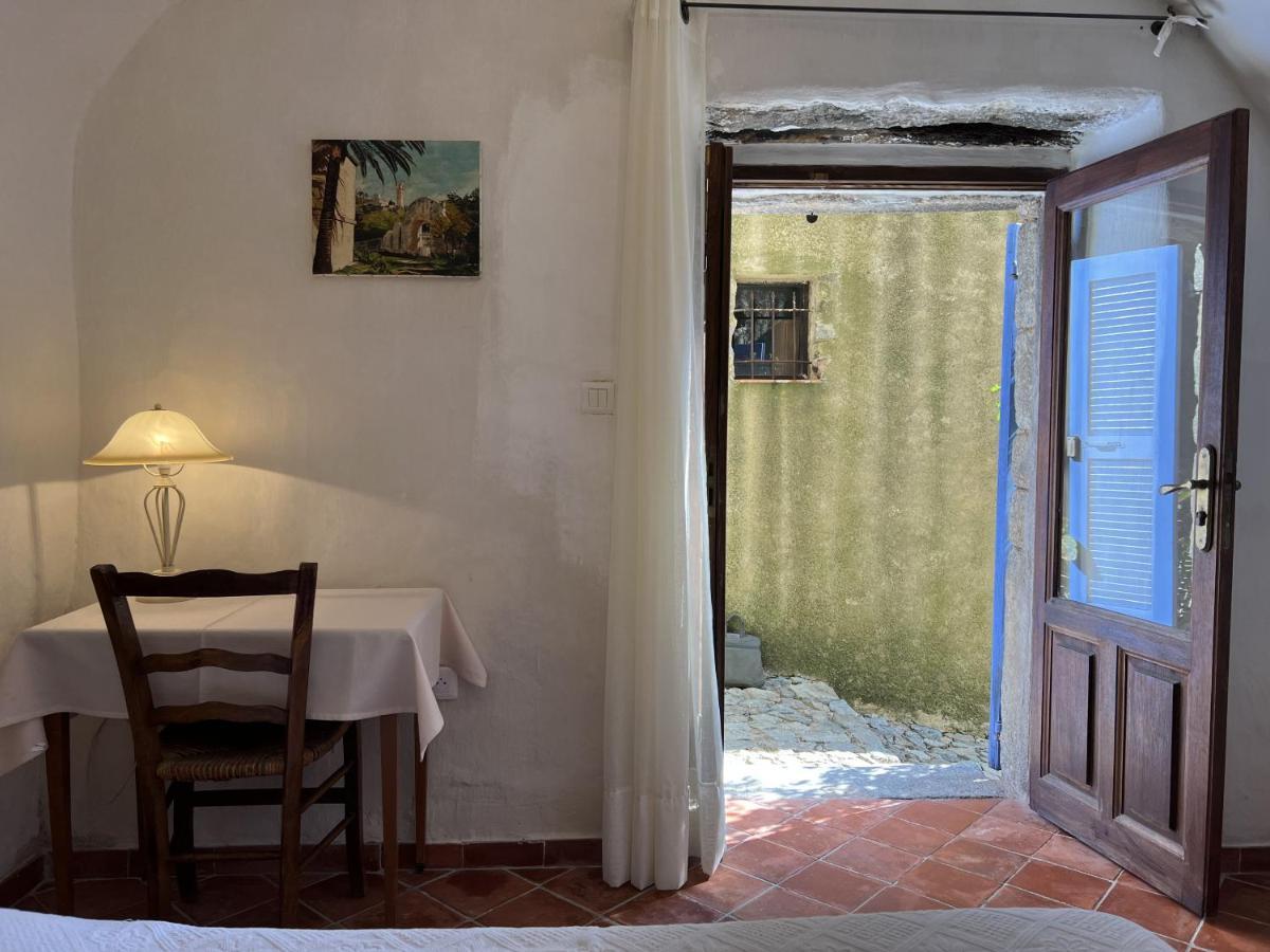Casa Musicale Hotel Pigna Luaran gambar