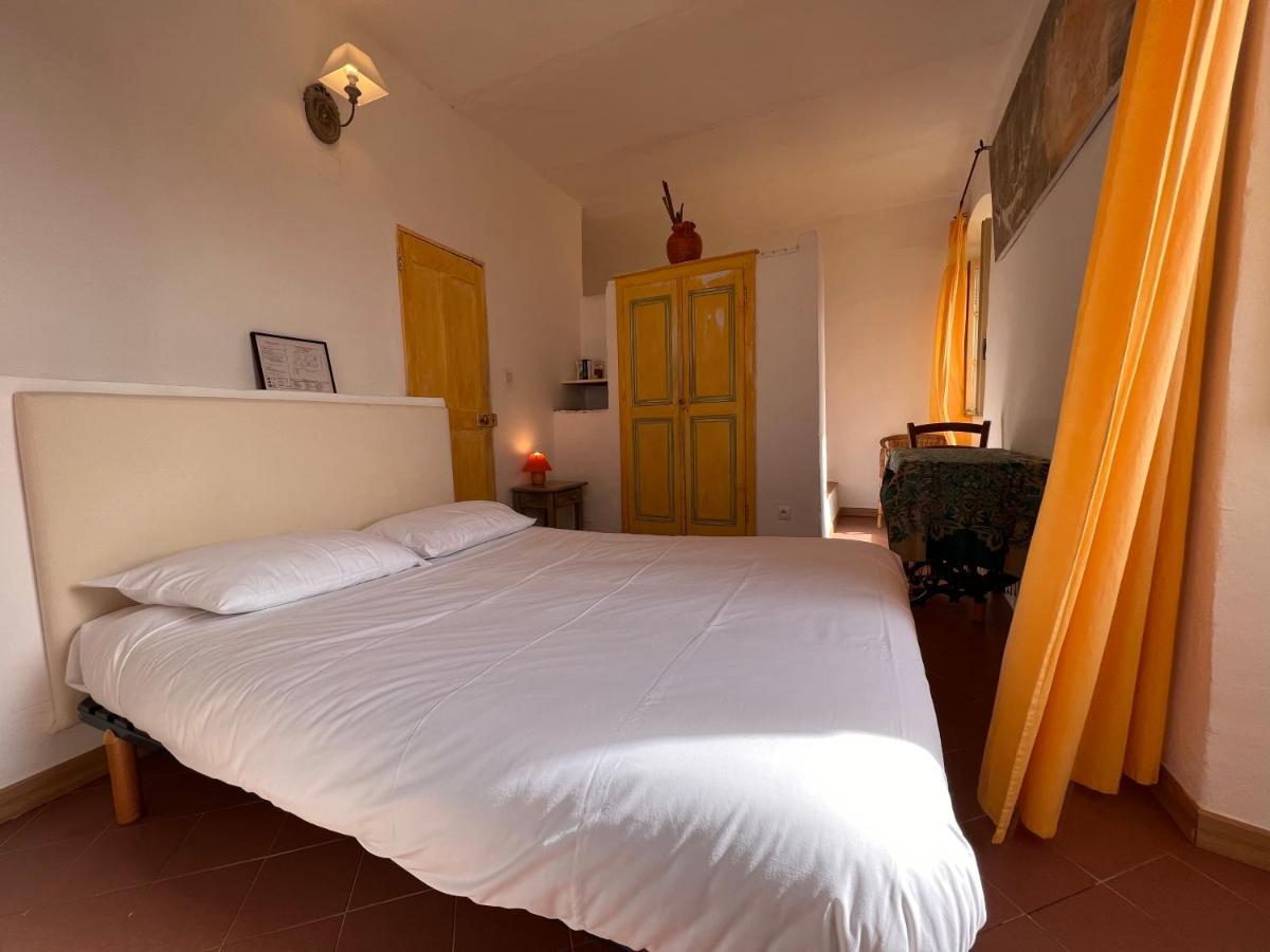 Casa Musicale Hotel Pigna Luaran gambar