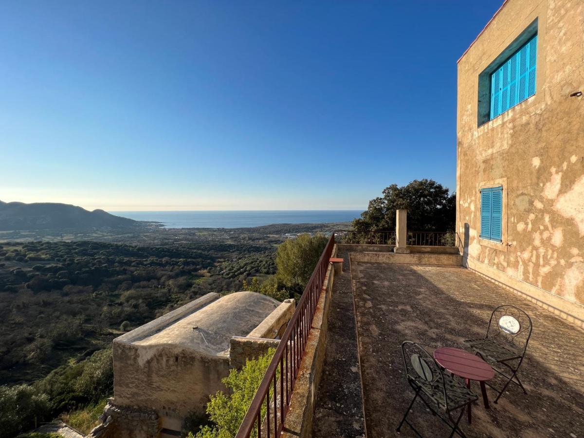 Casa Musicale Hotel Pigna Luaran gambar